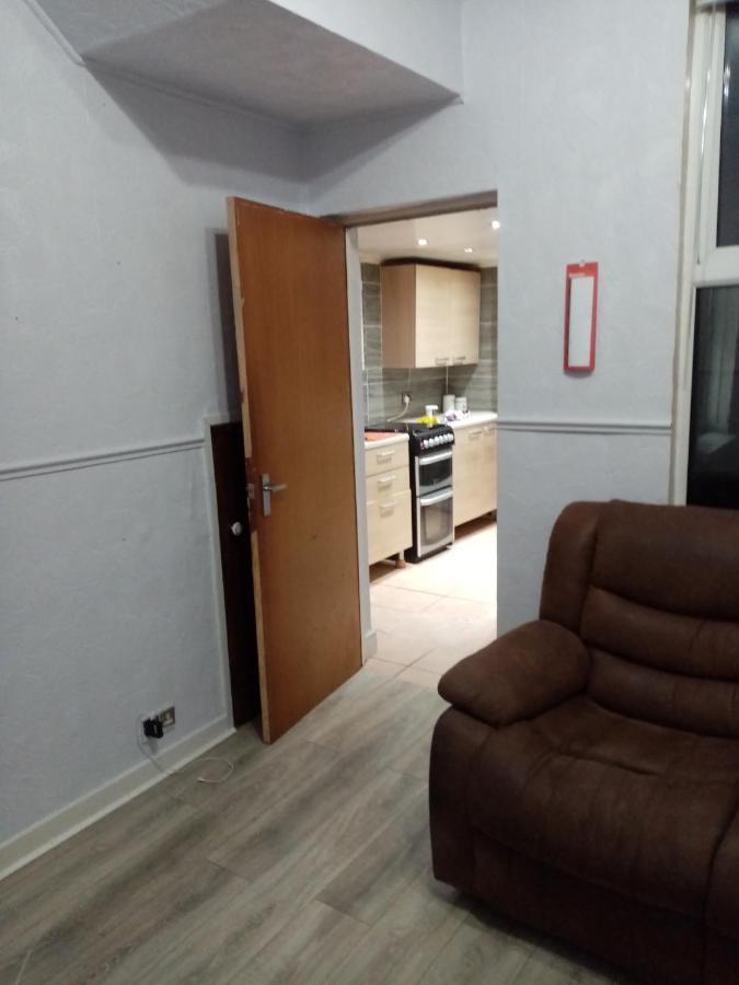 East Belfast Rooms Available Long Or Short Term Accommodation Екстериор снимка